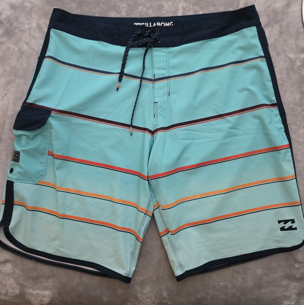 BILLABONG SWIM TRUNKS